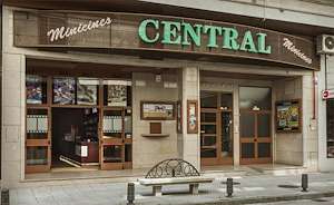 Minicines Central en A Estrada - Imagen 1