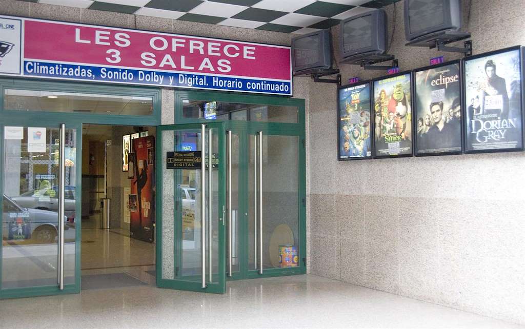 Multicines Hollywood en Monforte de Lemos - Imagen 1