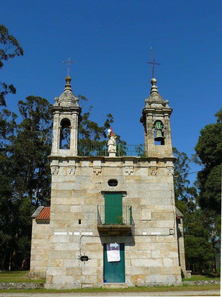 Área Recreativa y Capilla de San Ramón de Bealo en Boiro