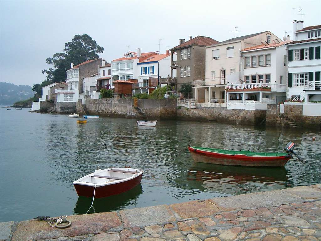 Barrio e Porto de Redes en Ares