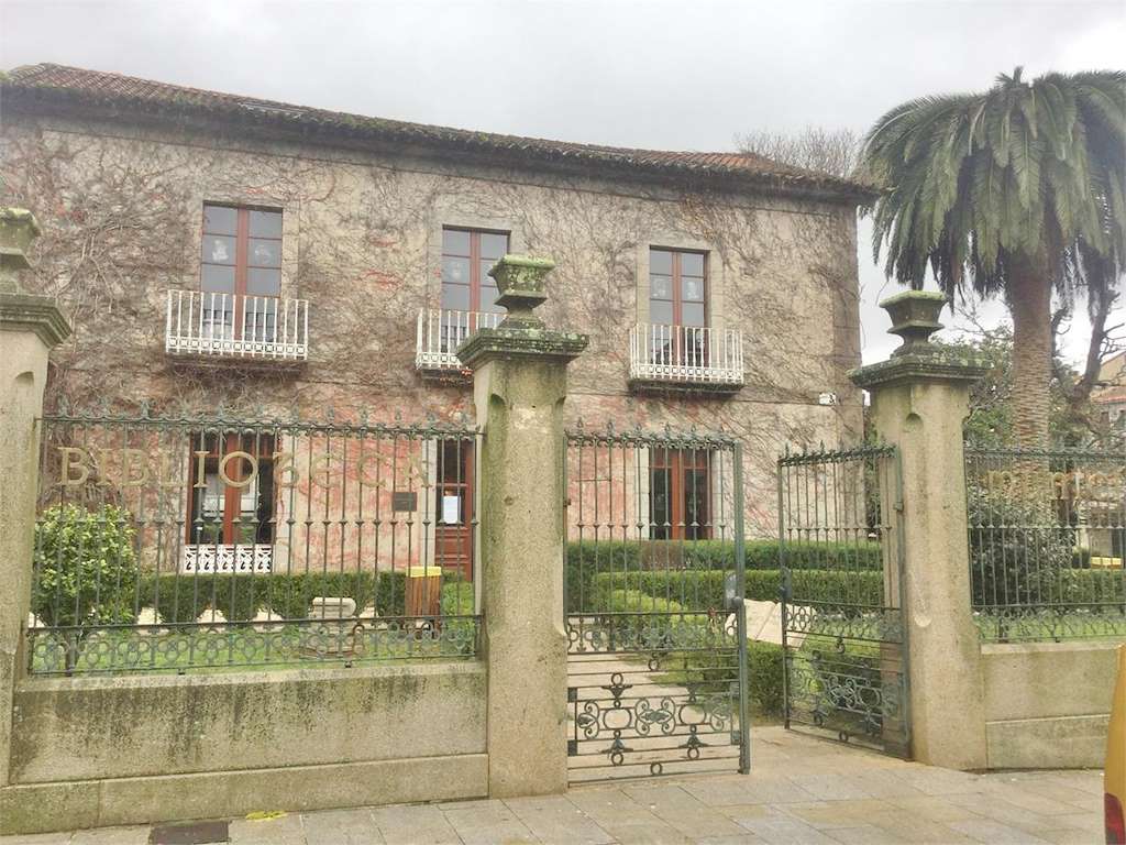 Biblioteca Municipal Luis Rei - Casa dos Fraga en Cambados