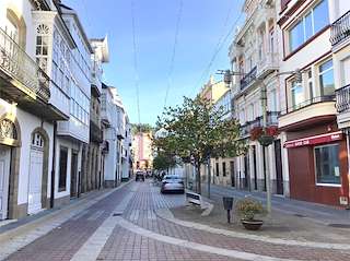 Fechas, información, programa, cartel, imágenes, mapa y ubicación de Calle Real en Ortigueira (2021)