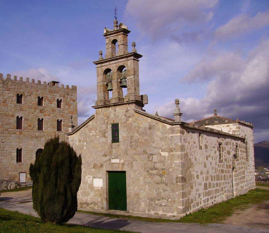 Castelo Castro de Ouro en Alfoz