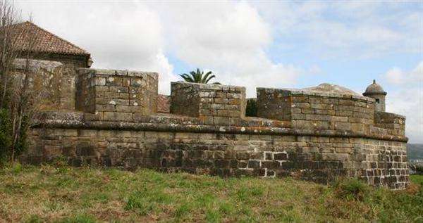 Castillo del Cardenal en Corcubión