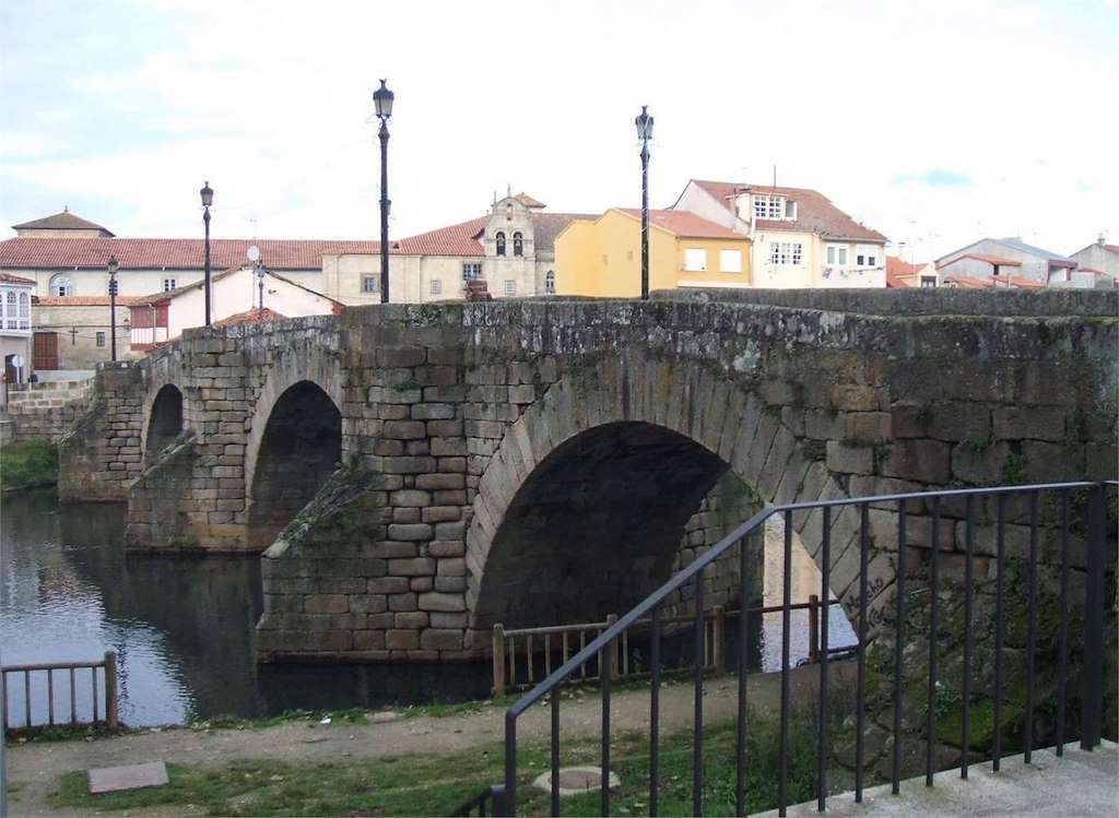 El Puente Viejo en Monforte de Lemos
