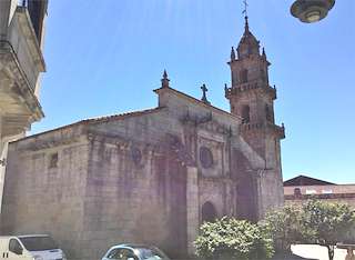 Ex Colegiata de Santiago de Cangas