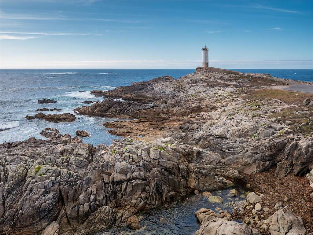 Faro de Cabo Roncudo en Ponteceso