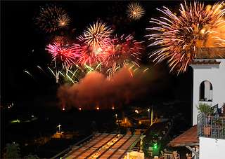 Fechas, información, programa, cartel, imágenes, mapa y ubicación de Festas do Verán  en  Ribeira