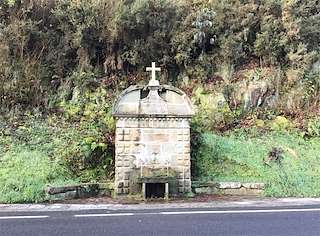 Fonte de La Cruz Milagrosa O Santa Cruz