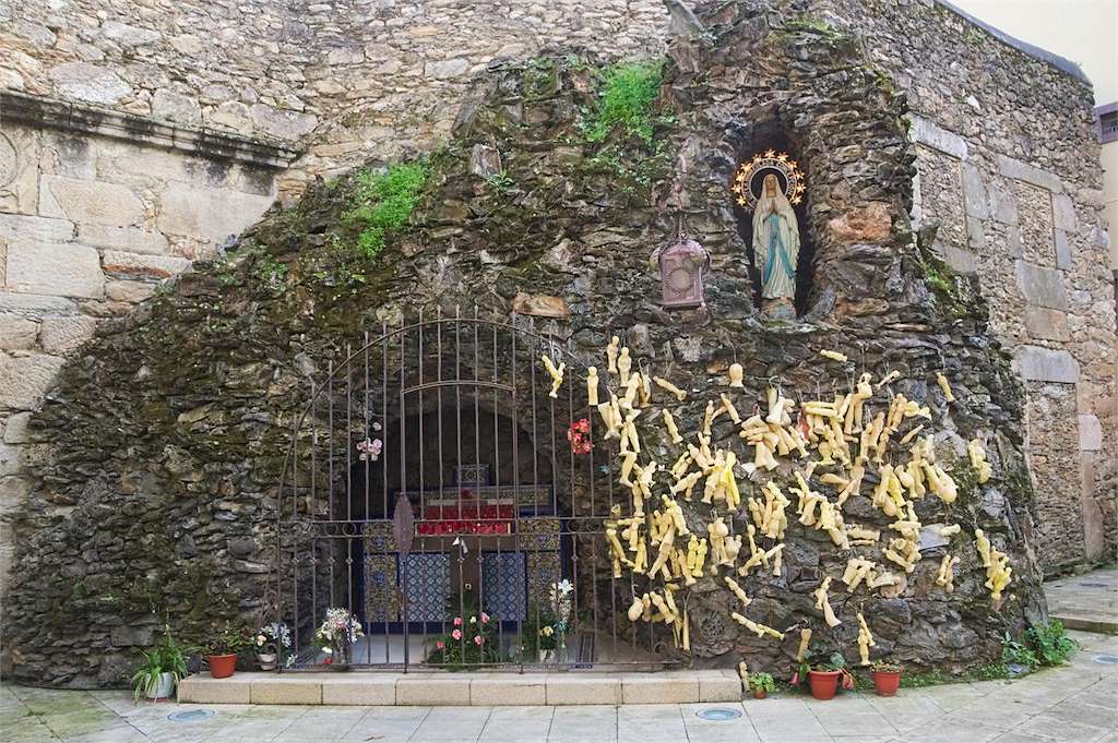 Gruta de Lourdes en Viveiro