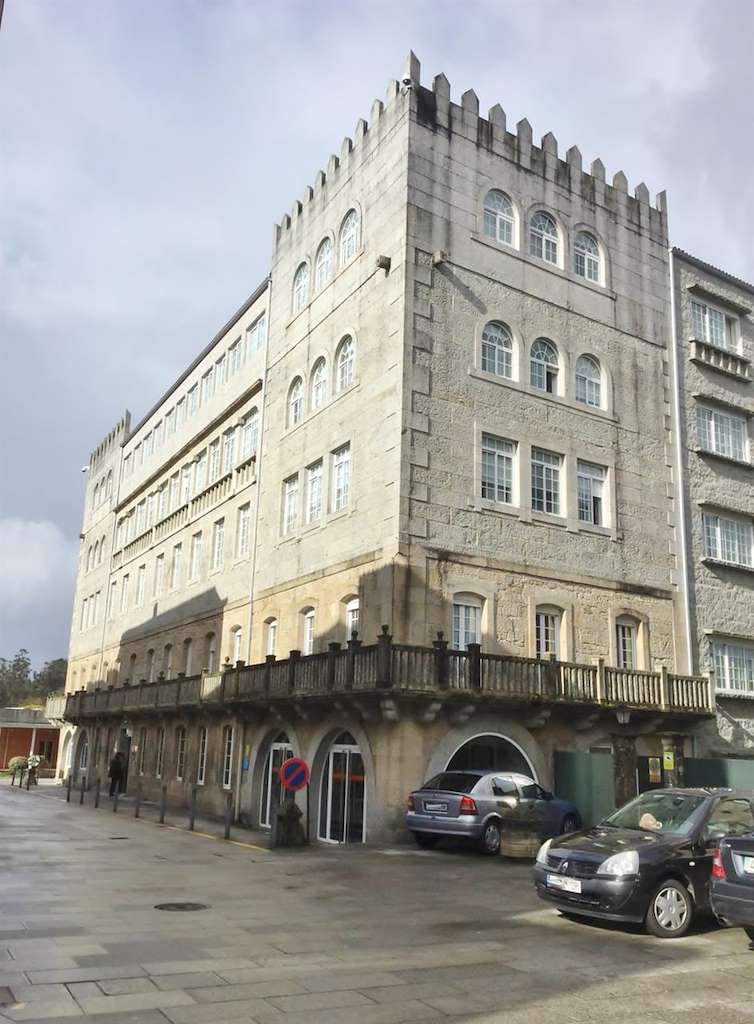 Hotel La Virgen - Xardín das Termas en Cuntis