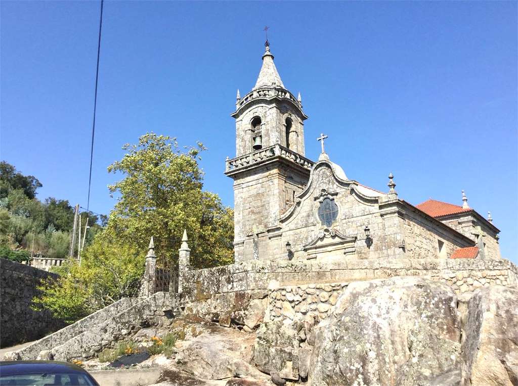 Iglesia de San Bartolomeu das Eiras en O Rosal