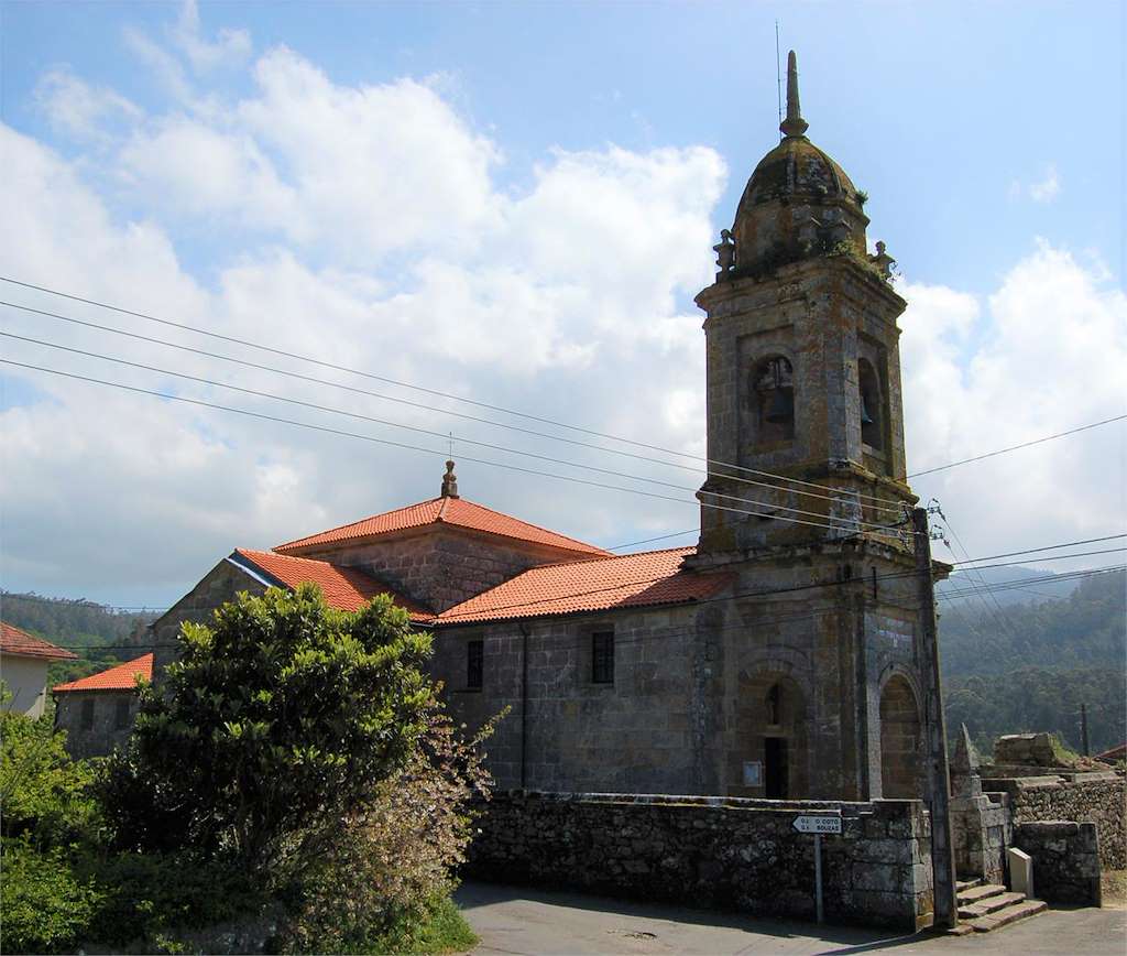 Iglesia de San Martiño de Miñortos en Porto do Son