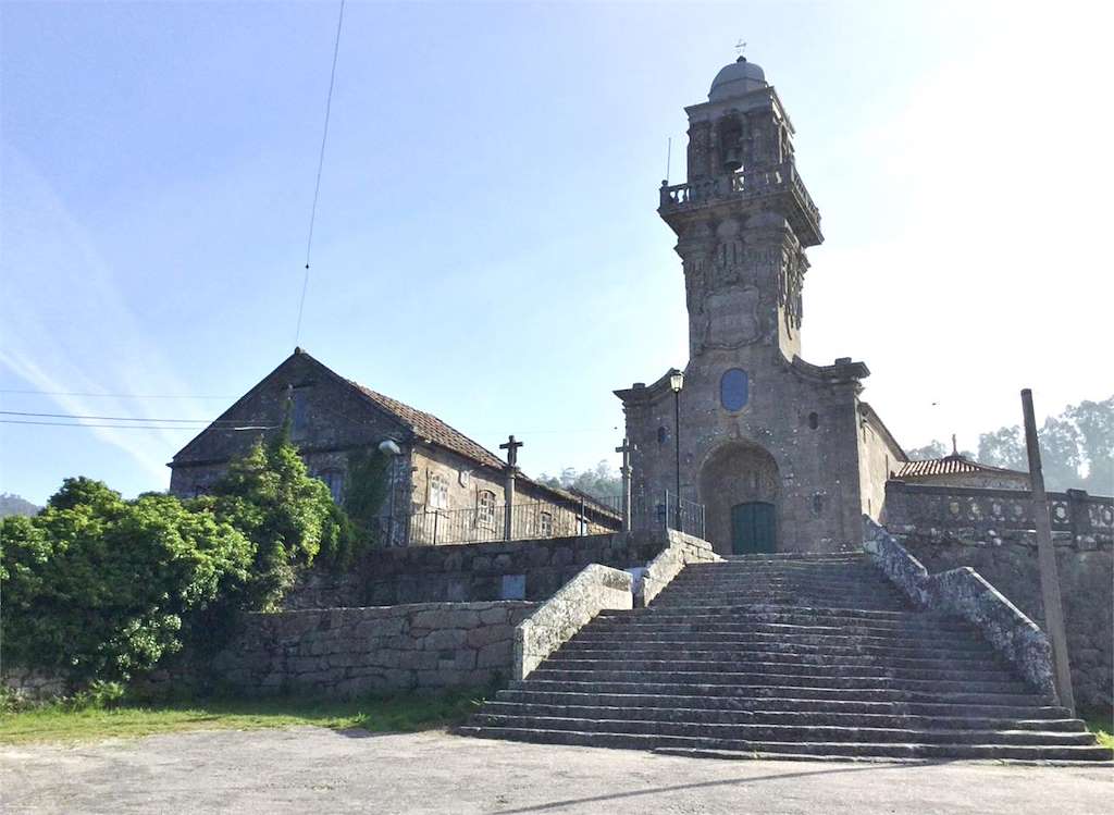 Iglesia de San Salvador de Coiro en Cangas