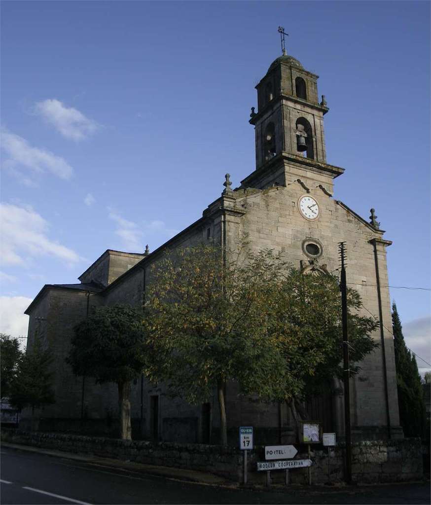 Iglesia de Santa María dos Remedios en Larouco