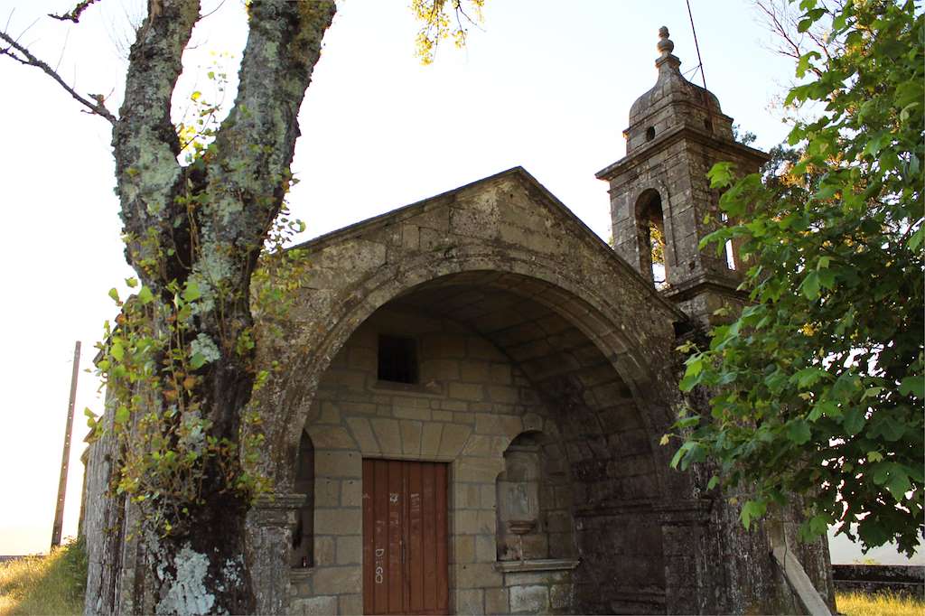 Mirador y Ermita Virgen de La Peneda en Soutomaior