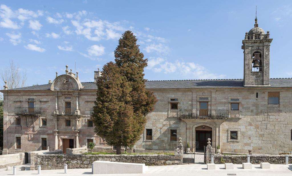 Monasterio de Santa María de La Magdalena en Sarria
