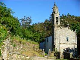 Monasterio de Toxosoutos en Lousame