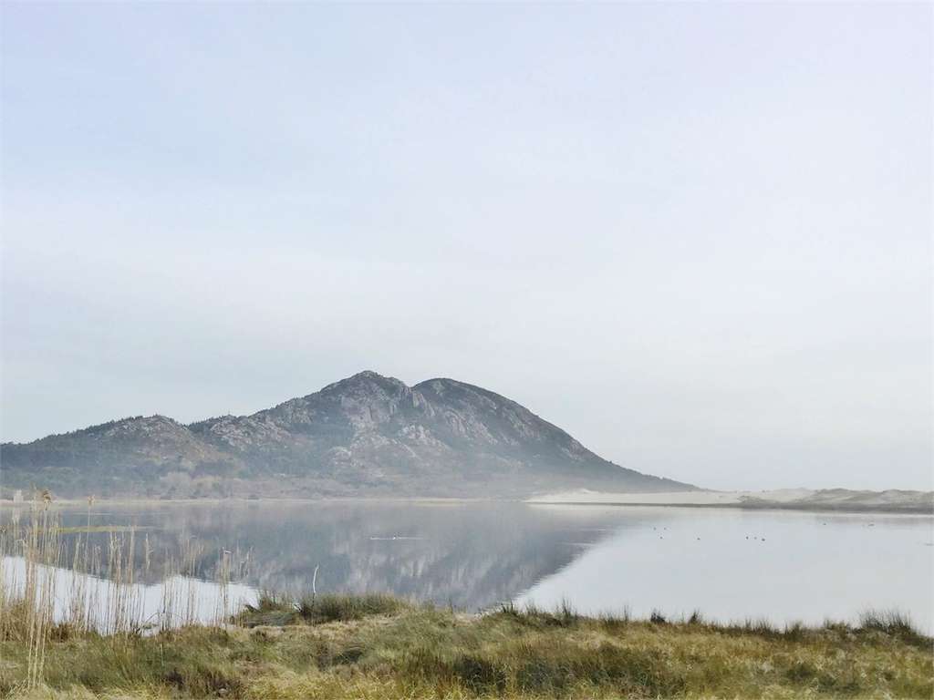 Monte Louro e Lagoa das Xarfas en Muros