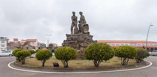 Monumento a la Familia Mariscadora
