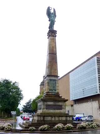 Monumento a los Caídos en África