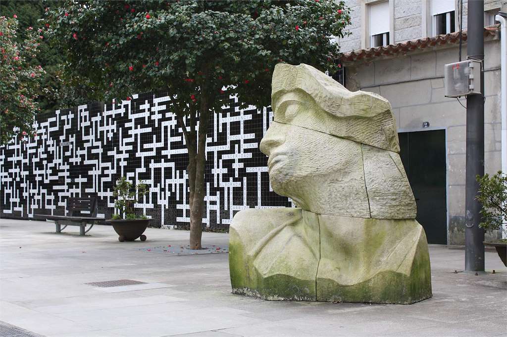 Muro de las Palabras en Caldas de Reis