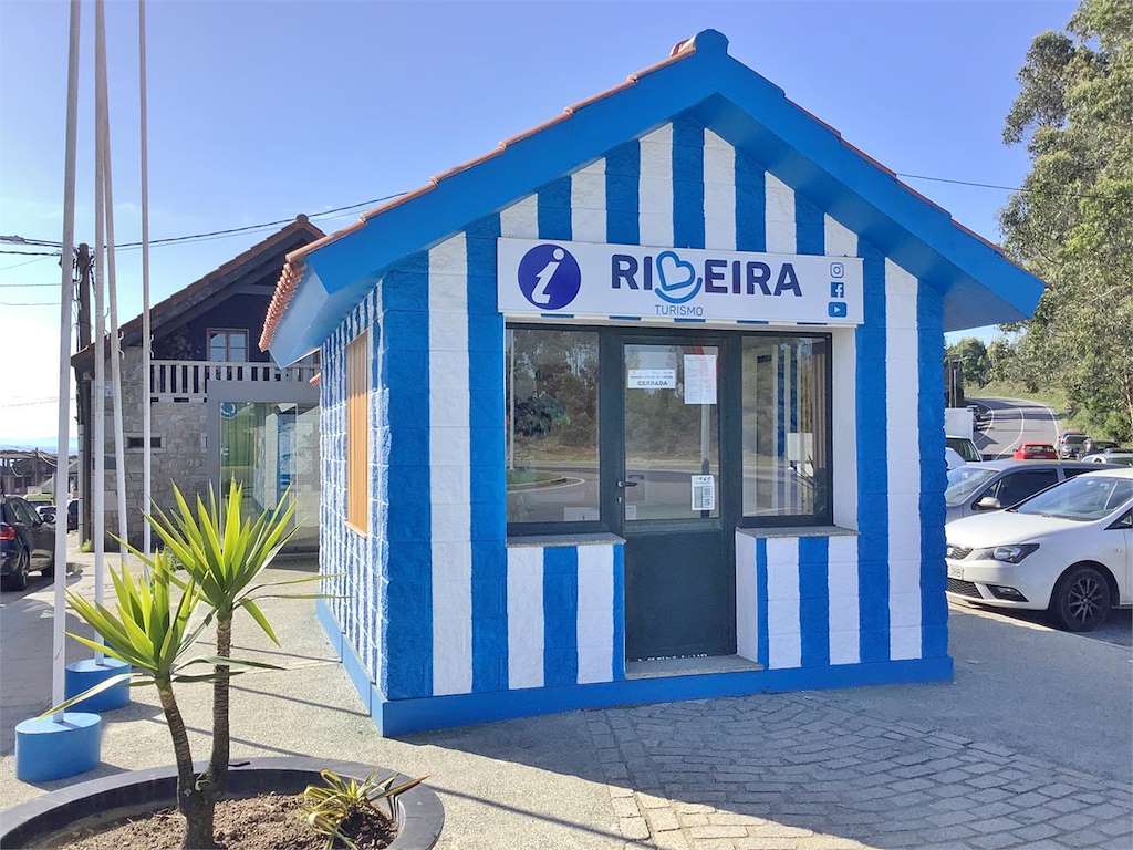 Oficina de Turismo de Xaras en Ribeira