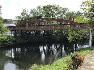 Pasarela Peatonal sobre el Río Verdugo