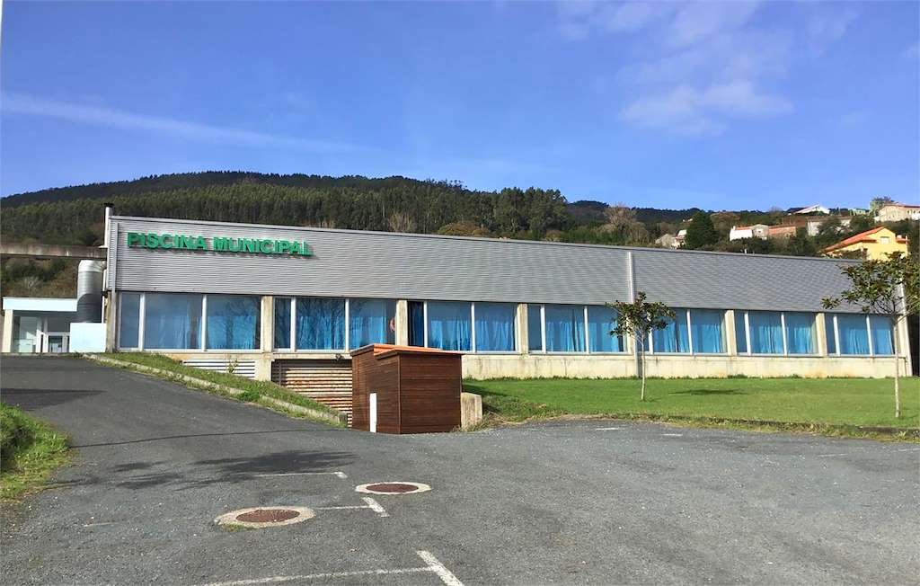 Piscina Municipal en Cariño
