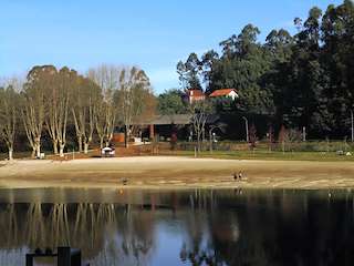 Fechas, información, programa, cartel, imágenes, mapa y ubicación de Playa Fluvial del Lérez  en  Pontevedra