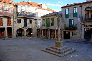 Fechas, información, programa, cartel, imágenes, mapa y ubicación de Plaza de la Leña en Pontevedra (2019)