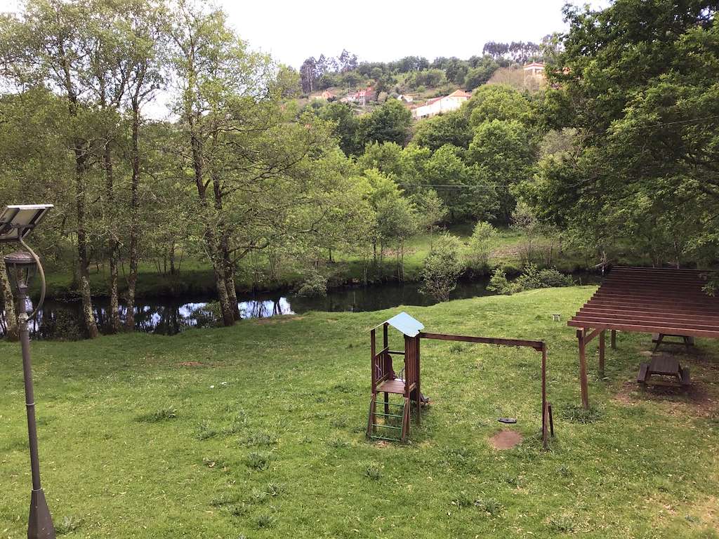 Praia Fluvial y Área Recreativa de Gaxate en A Lama