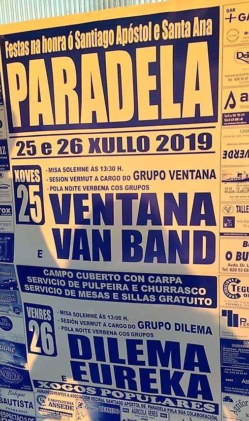 Santiago Apóstol y Santa Ana de Paradela en Curtis