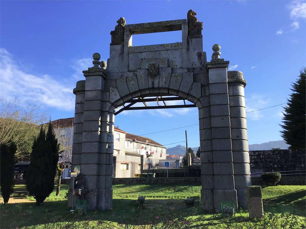 Templete de San Luis en O Porriño